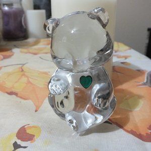 FENTON CRYSTAL CLEAR GLASS TEDDY BEAR WITH GREEN HEART